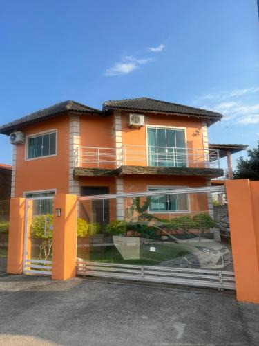 Village House | Casa Laranja Imbituba