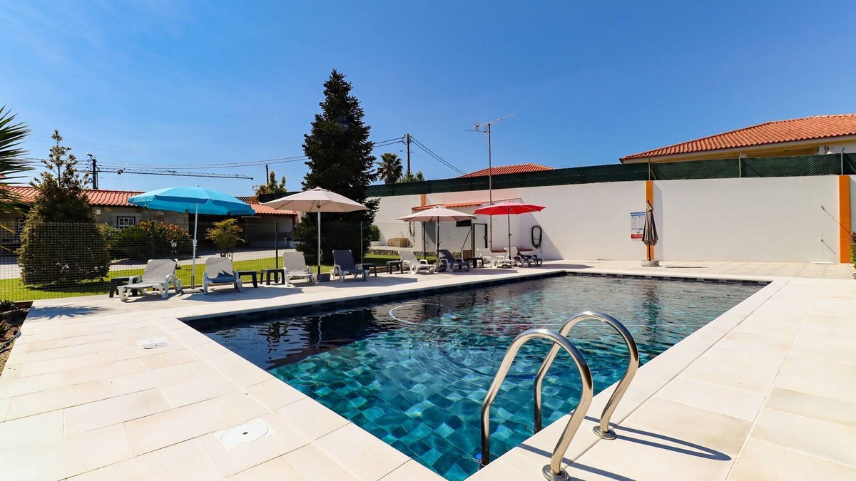 Cardielos Villa | Casa Largo do Porto - Two Houses With Swimming Pool