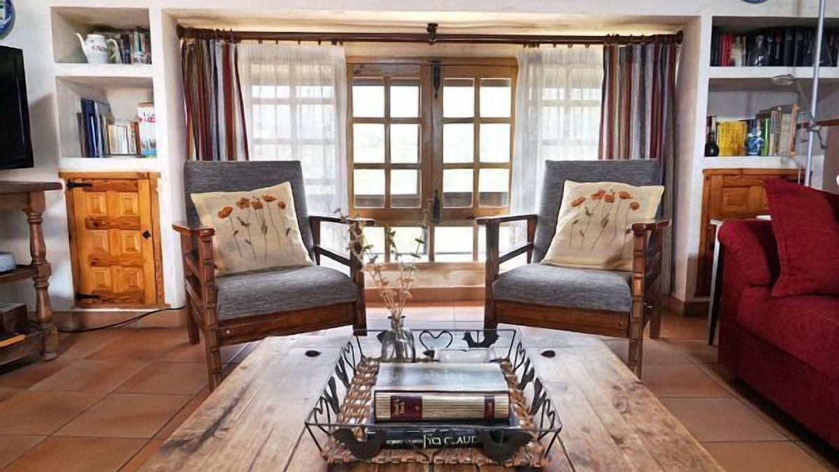 Gascuena de Bornova Cottage | Casa Las Heras for 8 people