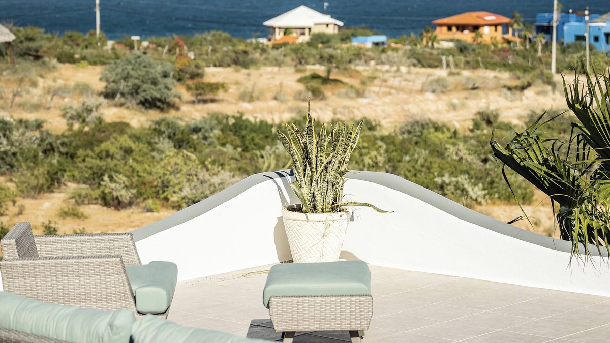 El Sargento House | Casa Leon lujo con vista al Mar, the best in town.