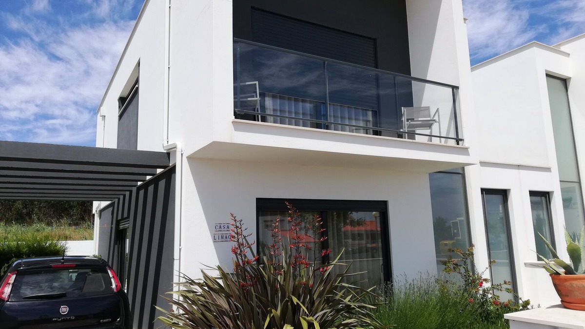 Salir do Porto Villa | CASA LIMAO (2015) heated pool, near the sea, dunes, forest.