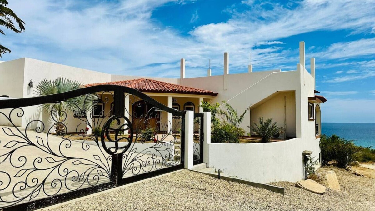 Buenavista Apartment | Casa Linda Hillside Buenavista