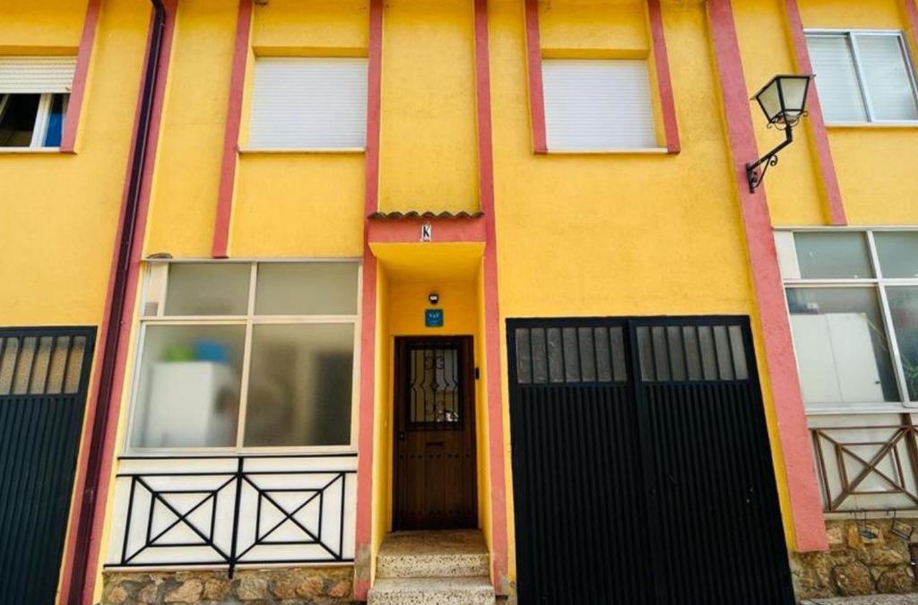 San Bartolome de Pinares House | CASA LOS PILARES