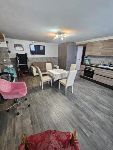 Pozzo Apartment | Casa Magica