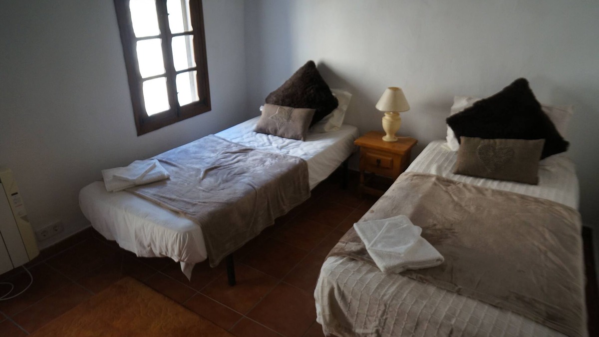 Lliber Cottage | Casa Menut is a 150 year old house Located in the heart of Lliber,