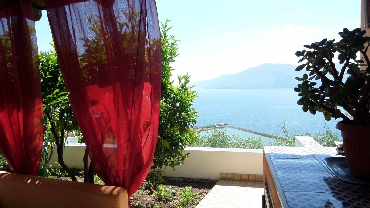 Lingua House | Casa Milly - Surrounded by nature, sea view