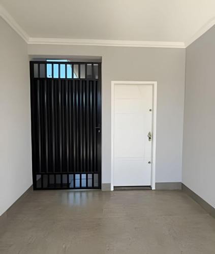 Maringa House | Casa moderna no Jardim Italia