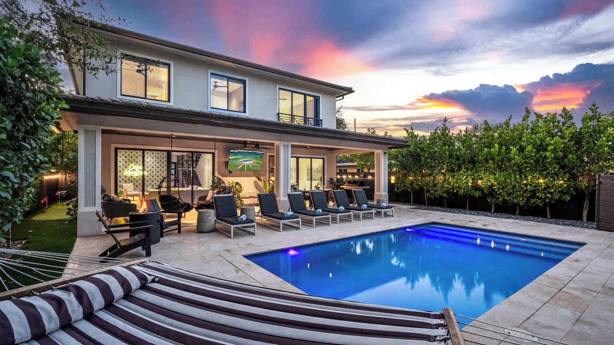 Tarpon River House | Casa Monstera | Heated Pool | Game Room | Golf