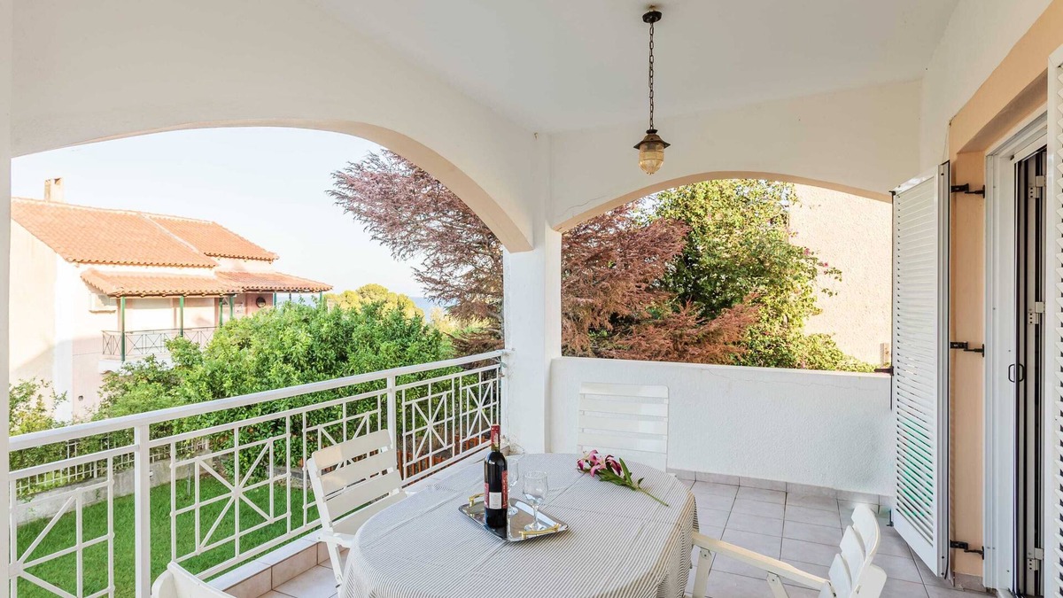 Petalidi House | Casa Nebari Seaside Private Home-Up to 9guests