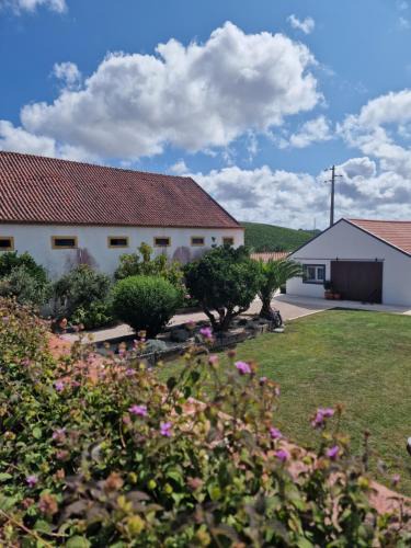 Turcifal Villa | Casa Nikana