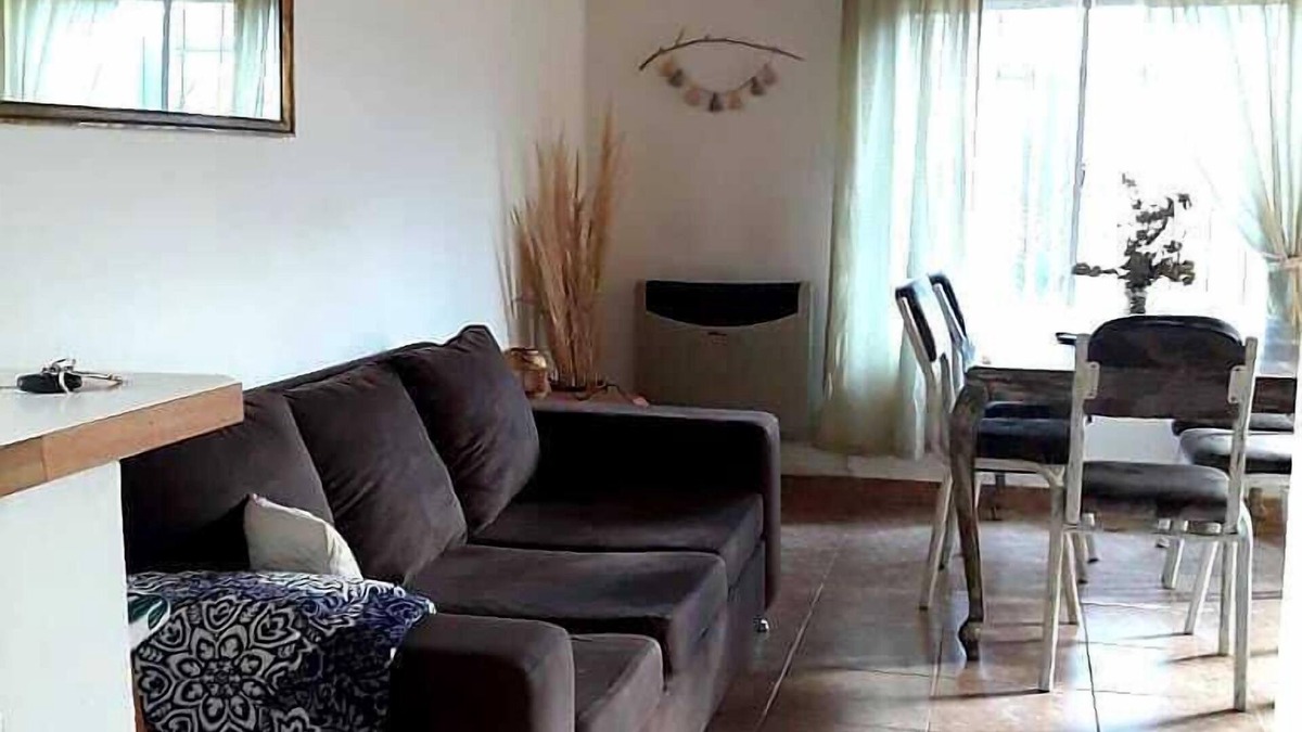 Bahia Blanca House | casa nueva amplia con 2 habitaciones, patio, parrila, garaje para 3 autos