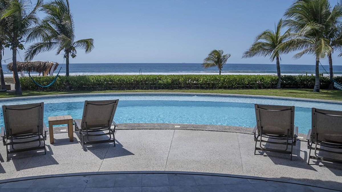 Barra de Colotepec Villa | Casa Numa'Na - Luxurious Beach Villa (w/Starlink)