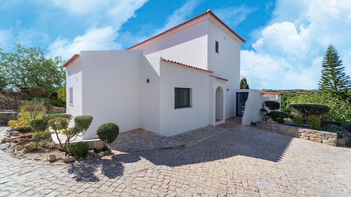 Quinta das Raposeiras Villa | Casa O Sonho near Faro with private pool