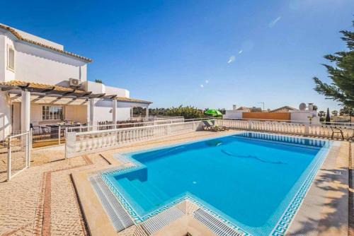 Cerro de Aguia Villa | Casa Oliveira