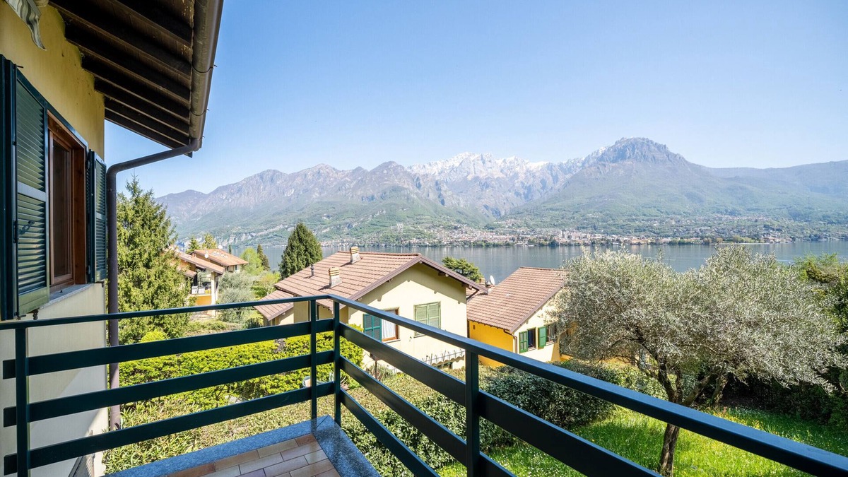 Oliveto Lario Apartment | Casa Onno con Vista Lago by Wonderful Italy