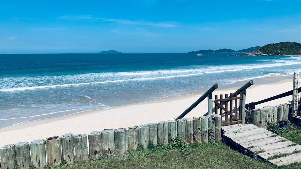 Quatro Ilhas House | Casa pé na Areia