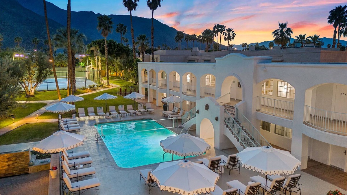 Uptown Design District Hotel | Casa Palma Hotel & Bungalows