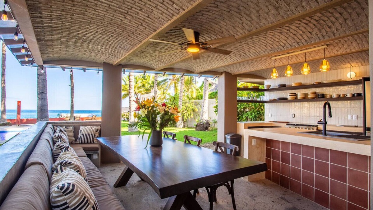 Sayulita House | Casa Palmar and Casa Tocayo (8-Bedrooms)