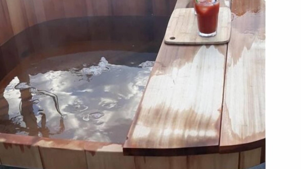 Cadiar House | Casa Peggy - Rustic Rural Townhouse with Hot Tub