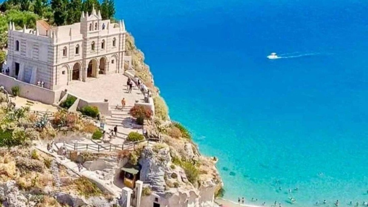Tropea Apartment | CASA PEONIA a stone's throw from the center of Tropea