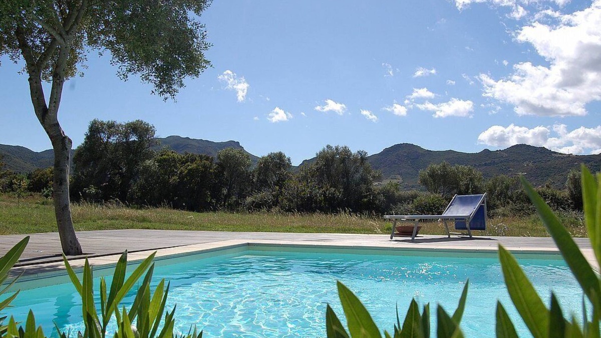 Loiri Porto San Paolo House | Casa Perella B: A graceful cottage surrounded by the greenery, with Free WI-FI.