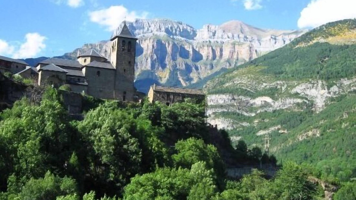 Torla Cottage | Casa Petirrojo for 4 people