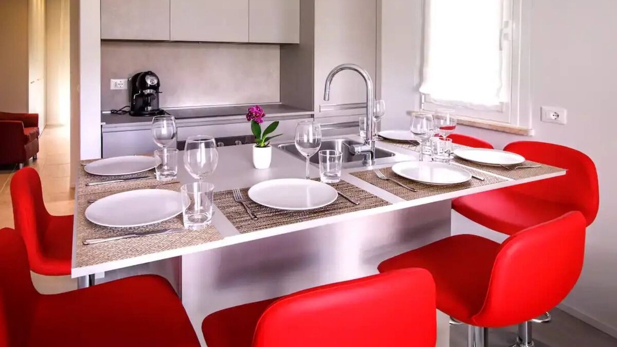 Igea Marina Apartment | Casa Plauto con appartamento grande