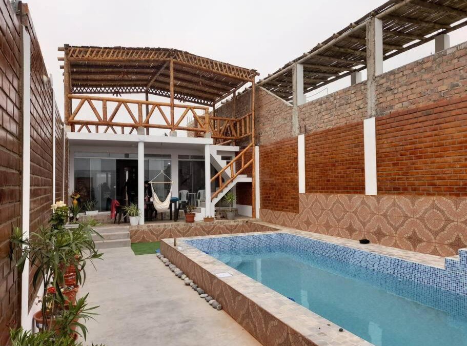 Cerro Azul House | CASA PLAYA REFUGIO AZUL