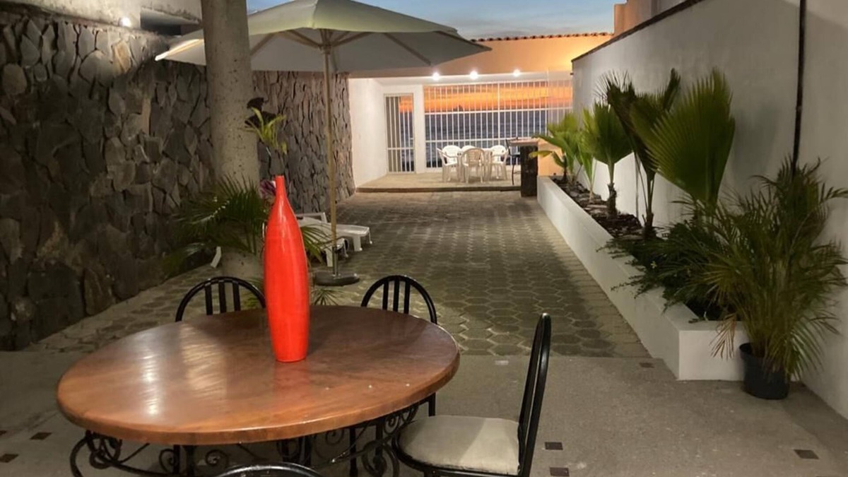 Manzanillo House | Casa Playa, sol y mar Beach Front pet Friendly