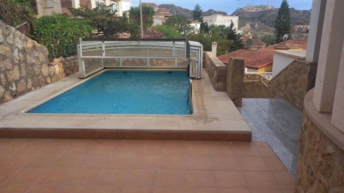 Los Geraeos House | Casa residencial con piscina