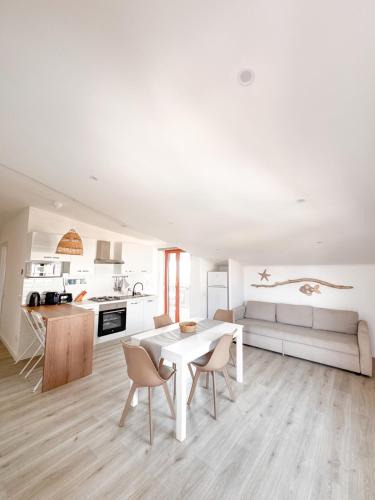 Focene Apartment | Casa Romeo - Sea View Apartment