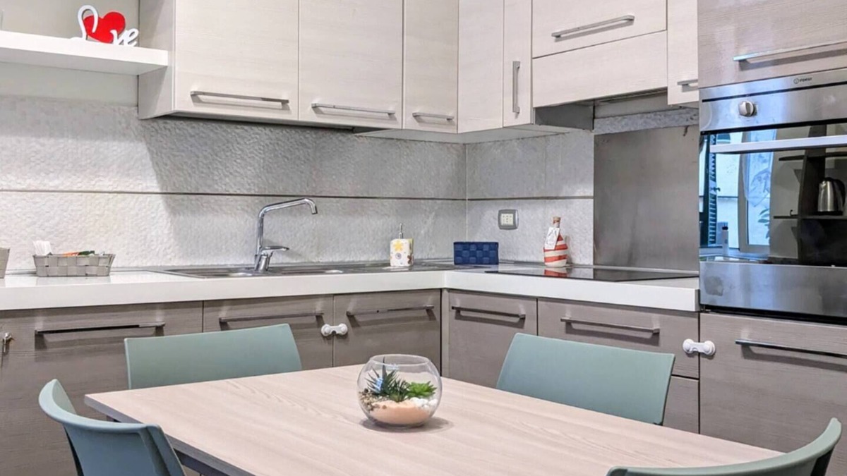 Vasto Apartment | CASA RUGGI COZY HOUSE 5 MINUTES FROM NAPLES CENTRAL STATION