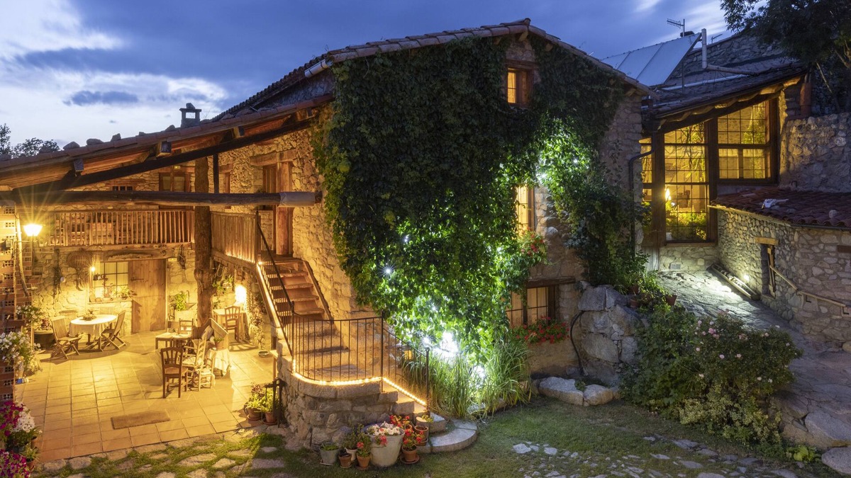 Lles House | Casa rural cal Rei
