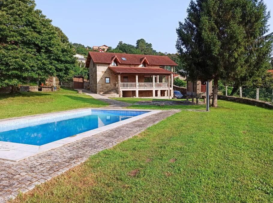 Ponteareas House | Casa rural con piscina