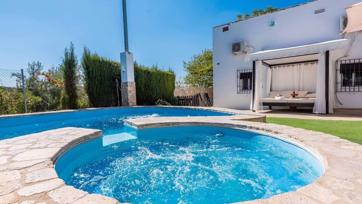 Cabra Villa | Casa Rural El Viso Rute by Ruralidays