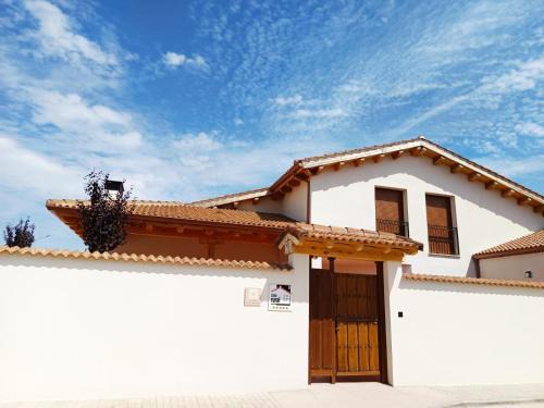 Navas de Oro Villa | Casa Rural En Los Trigales