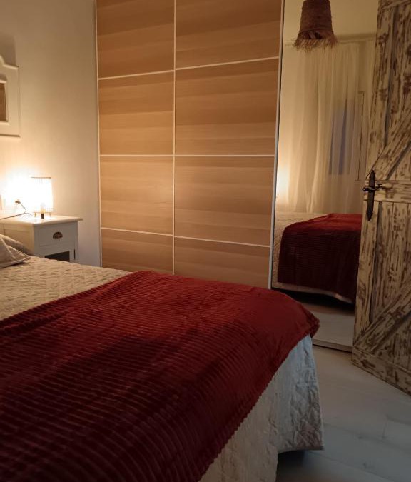 Setenil de las Bodegas Apartment | Casa Rural "Entre Costuras"