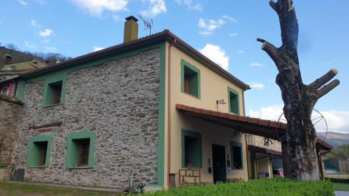 Limes House | Casa Rural La Pumarada de Limés