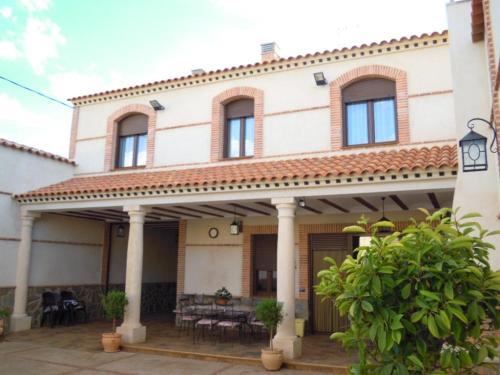 San Carlos del Valle House | CASA RURAL LOS POCICOS