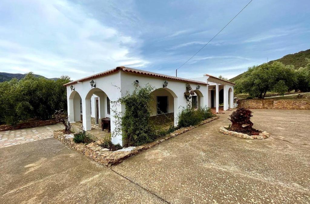 Fondon Ski Chalet | Casa Rural Los Caleros