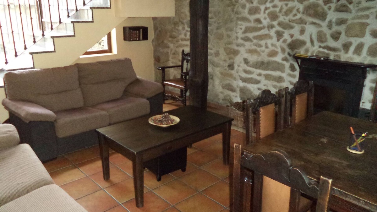Valdesangil Cottage | Casa Rural LOS Tejados Cerca de la Estacion de Esqui de La Covatilla!