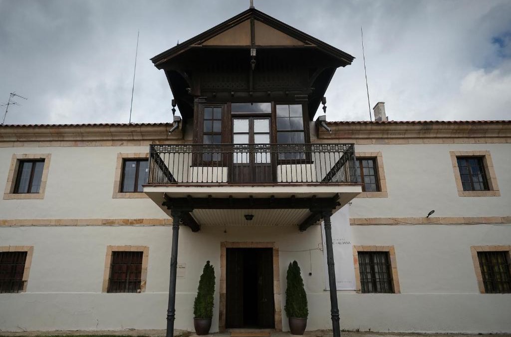 Terradillos House | CASA RURAL PALACIO CONDE DE ALDANA con piscina entre encinares y dehesas