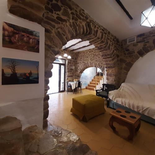 Chovar House | Casa rural rústica "EL COLMENAR" para parejas, familias o amigos a la montaña