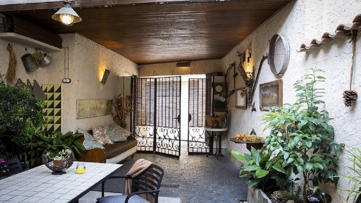 Torrelles de Foix Ski Chalet | Casa Rural - Three Bedroom Chalet, Sleeps 7