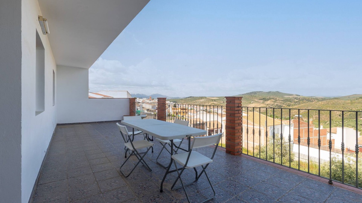 Villanueva de Tapia House | CASA SALINAS - Apartment with mountain views and free wifi