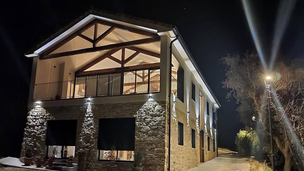 Allin Cottage | CASA SARTZALETA - Rural tourist housing