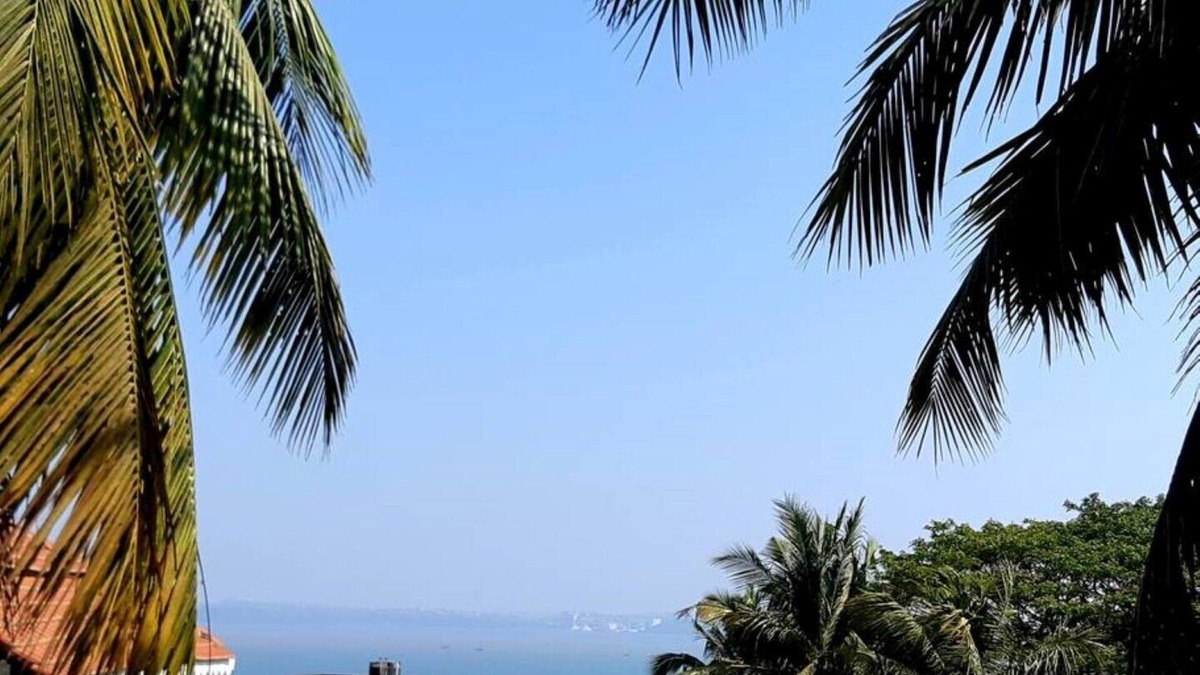 Dona Paula Apartment | Casa Sea-Esta, Beach view studio apt - Dona Paula