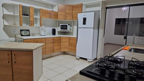 Dourados House | Casa Shanti Coliving Master