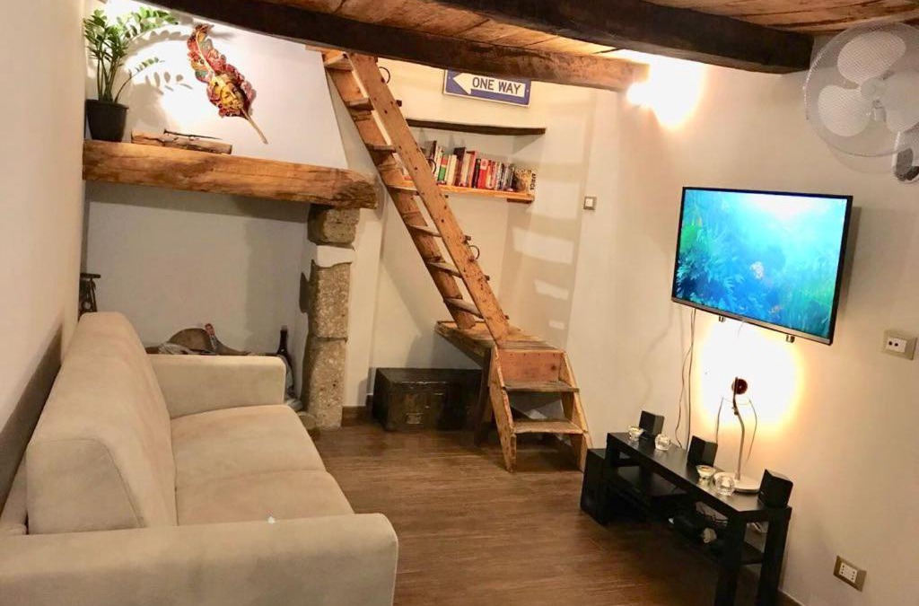 Calcata Historic Town Apartment | Casa SoleLuna