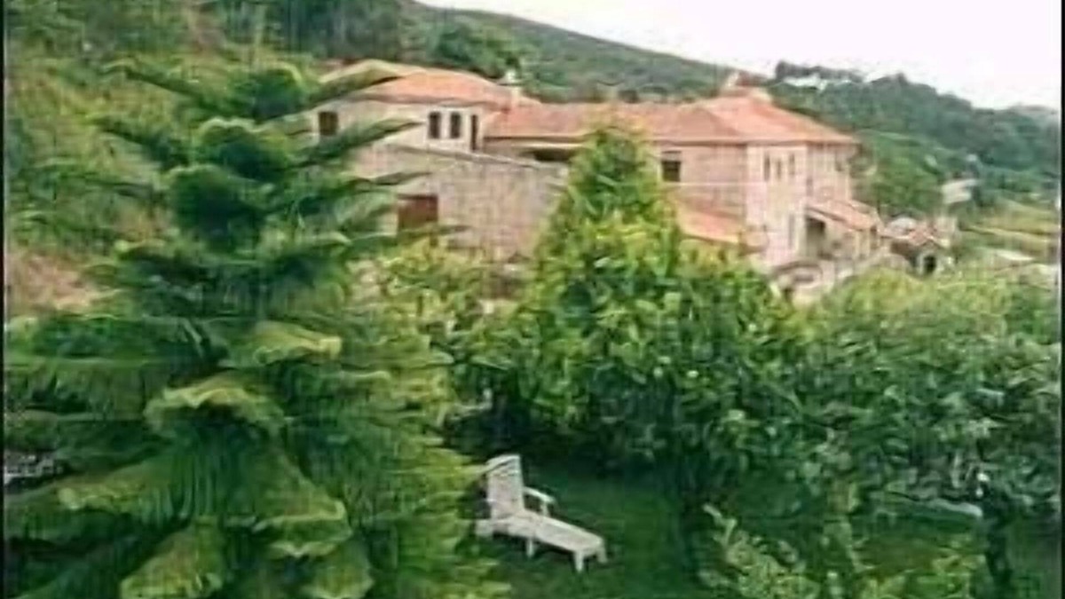 A Lama Cottage | Casa Souteleira - ideal for large groups (16-21 people)